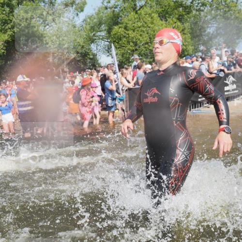 22.06.2025 - Viking Triathlon KatJ http://msf.ph/oto/8065378 22.06.2025 10:05:45 Schwimmen 65, 83, 128, 135, 194, 211, 275, 361, 379, 511, 517, 530, 553, 633, 653 meine-sportfotos.de