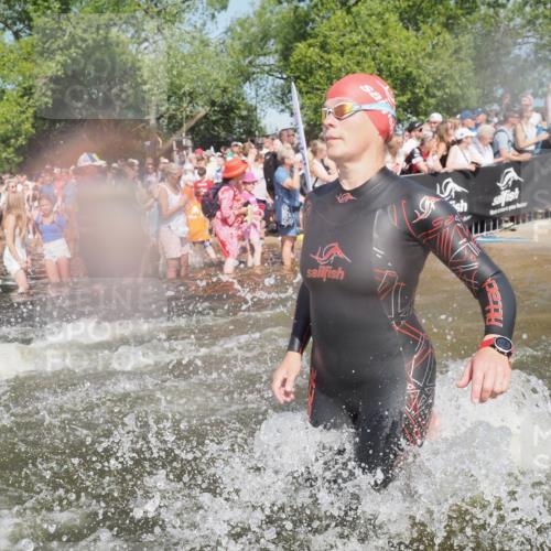 22.06.2025 - Viking Triathlon KatJ http://msf.ph/oto/8065382 22.06.2025 10:05:45 Schwimmen 65, 83, 128, 135, 194, 211, 275, 361, 379, 511, 517, 530, 553, 633, 653 meine-sportfotos.de