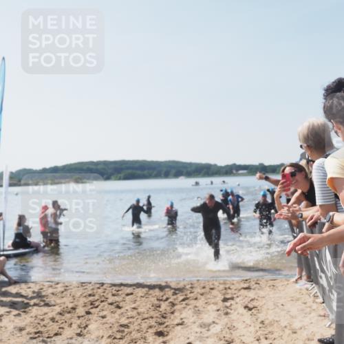 22.06.2025 - Viking Triathlon MichiJ http://msf.ph/oto/8065383 22.06.2025 10:31:04 Schwimmen 45, 216, 237, 330, 347, 352, 510, 549 meine-sportfotos.de