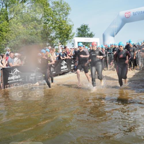 22.06.2025 - Viking Triathlon KatJ http://msf.ph/oto/8065398 22.06.2025 10:05:48 Schwimmen 65, 83, 128, 135, 194, 211, 275, 361, 379, 511, 517, 530, 633, 653 meine-sportfotos.de