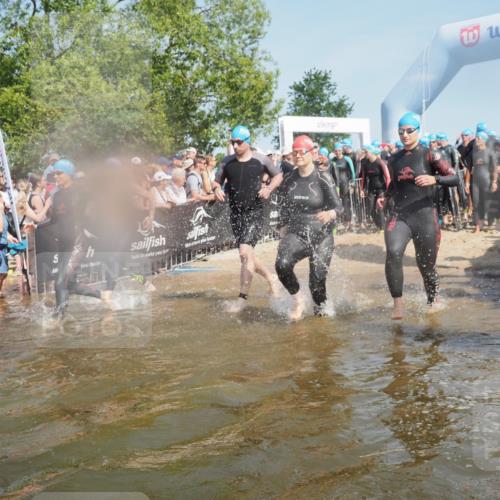 22.06.2025 - Viking Triathlon KatJ http://msf.ph/oto/8065405 22.06.2025 10:05:49 Schwimmen 68, 128, 135, 194, 211, 275, 379, 397, 441, 442, 465, 517, 530, 633, 653 meine-sportfotos.de