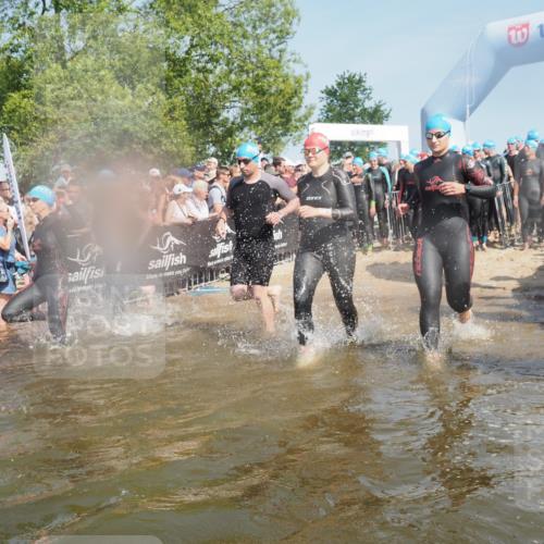 22.06.2025 - Viking Triathlon KatJ http://msf.ph/oto/8065407 22.06.2025 10:05:49 Schwimmen 68, 128, 135, 194, 211, 275, 379, 397, 441, 442, 465, 517, 530, 633, 653 meine-sportfotos.de