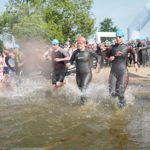 22.06.2025 - Viking Triathlon KatJ http://msf.ph/oto/8065415 22.06.2025 10:05:49 Schwimmen 68, 128, 135, 194, 211, 275, 379, 397, 441, 442, 465, 517, 530, 633, 653 meine-sportfotos.de