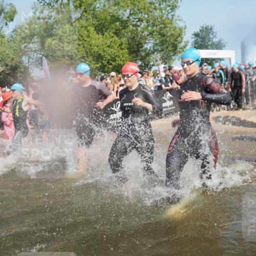 22.06.2025 - Viking Triathlon KatJ http://msf.ph/oto/8065418 22.06.2025 10:05:50 Schwimmen 68, 128, 135, 194, 211, 275, 379, 397, 441, 442, 465, 517, 530, 633, 653 meine-sportfotos.de