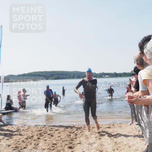 22.06.2025 - Viking Triathlon MichiJ http://msf.ph/oto/8065419 22.06.2025 10:31:08 Schwimmen 216, 237, 330, 347, 352, 510, 549 meine-sportfotos.de