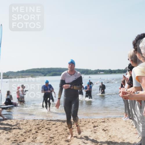 22.06.2025 - Viking Triathlon MichiJ http://msf.ph/oto/8065427 22.06.2025 10:31:09 Schwimmen 216, 237, 330, 347, 352, 510, 549 meine-sportfotos.de