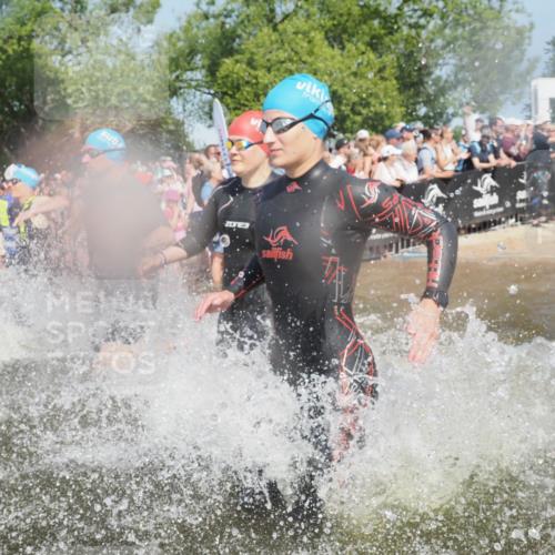 22.06.2025 - Viking Triathlon KatJ http://msf.ph/oto/8065428 22.06.2025 10:05:50 Schwimmen 68, 128, 135, 194, 211, 275, 379, 397, 441, 442, 465, 517, 530, 633, 653 meine-sportfotos.de
