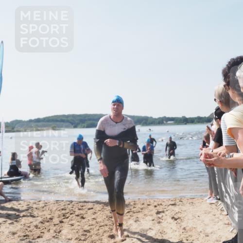 22.06.2025 - Viking Triathlon MichiJ http://msf.ph/oto/8065429 22.06.2025 10:31:09 Schwimmen 216, 237, 330, 347, 352, 510, 549 meine-sportfotos.de