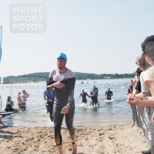 22.06.2025 - Viking Triathlon MichiJ http://msf.ph/oto/8065432 22.06.2025 10:31:10 Schwimmen 216, 237, 330, 347, 352, 549 meine-sportfotos.de