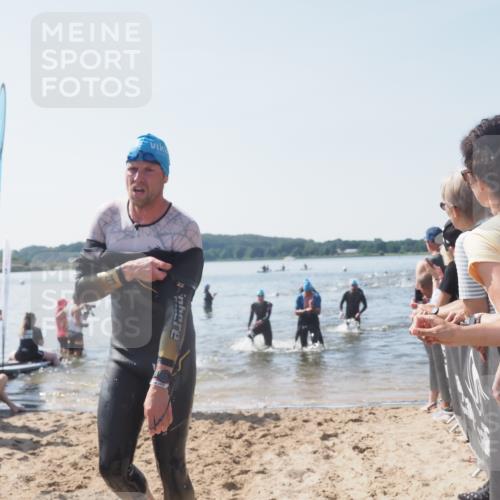 22.06.2025 - Viking Triathlon MichiJ http://msf.ph/oto/8065437 22.06.2025 10:31:10 Schwimmen 216, 237, 330, 347, 352, 549 meine-sportfotos.de
