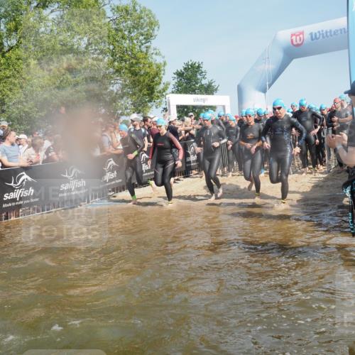 22.06.2025 - Viking Triathlon KatJ http://msf.ph/oto/8065439 22.06.2025 10:05:53 Schwimmen 68, 128, 211, 275, 397, 441, 442, 465, 530, 633 meine-sportfotos.de