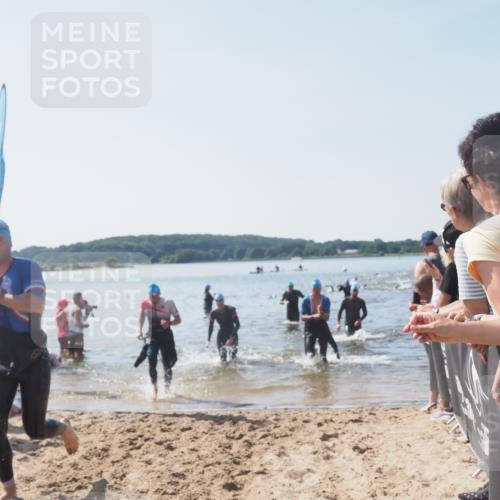 22.06.2025 - Viking Triathlon MichiJ http://msf.ph/oto/8065454 22.06.2025 10:31:12 Schwimmen 216, 236, 237, 330, 347, 352, 549 meine-sportfotos.de