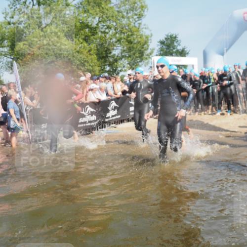 22.06.2025 - Viking Triathlon KatJ http://msf.ph/oto/8065457 22.06.2025 10:05:54 Schwimmen 68, 128, 211, 275, 397, 441, 442, 465, 530, 633 meine-sportfotos.de