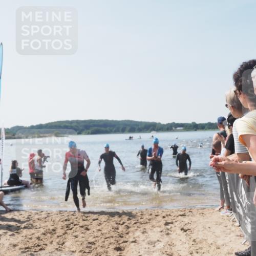 22.06.2025 - Viking Triathlon MichiJ http://msf.ph/oto/8065461 22.06.2025 10:31:13 Schwimmen 216, 236, 237, 311, 330, 352, 549 meine-sportfotos.de