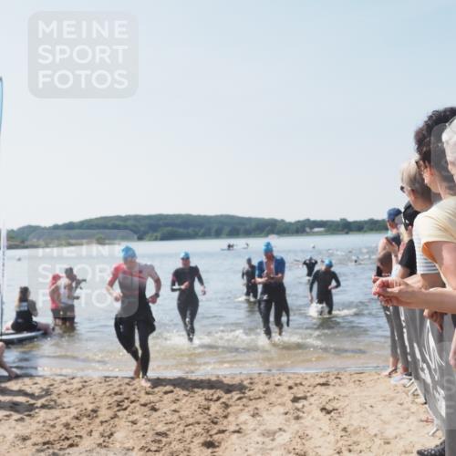22.06.2025 - Viking Triathlon MichiJ http://msf.ph/oto/8065464 22.06.2025 10:31:13 Schwimmen 216, 236, 237, 311, 330, 352, 549 meine-sportfotos.de
