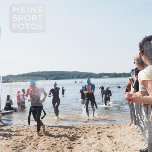 22.06.2025 - Viking Triathlon MichiJ http://msf.ph/oto/8065469 22.06.2025 10:31:14 Schwimmen 216, 236, 237, 311, 330, 352, 549 meine-sportfotos.de