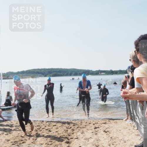 22.06.2025 - Viking Triathlon MichiJ http://msf.ph/oto/8065472 22.06.2025 10:31:14 Schwimmen 216, 236, 237, 311, 330, 352, 549 meine-sportfotos.de