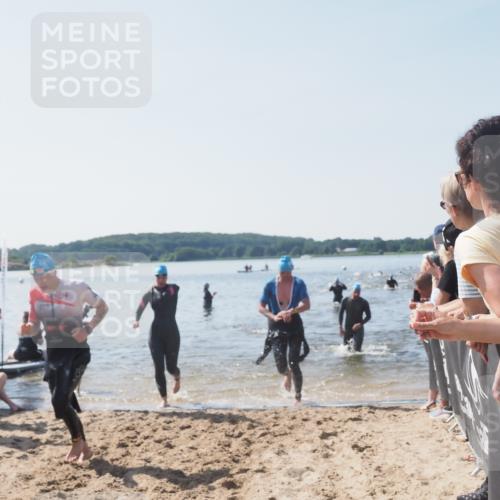 22.06.2025 - Viking Triathlon MichiJ http://msf.ph/oto/8065474 22.06.2025 10:31:14 Schwimmen 216, 236, 237, 311, 330, 352, 549 meine-sportfotos.de