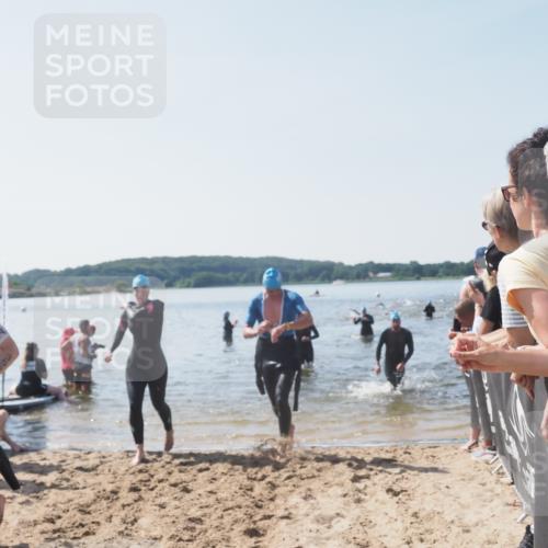 22.06.2025 - Viking Triathlon MichiJ http://msf.ph/oto/8065479 22.06.2025 10:31:15 Schwimmen 216, 236, 237, 311, 330, 352, 549 meine-sportfotos.de