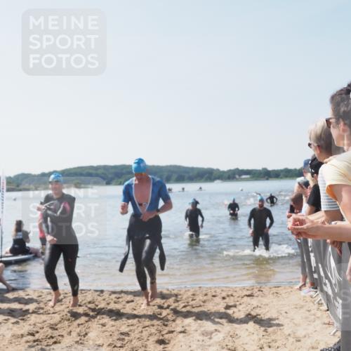 22.06.2025 - Viking Triathlon MichiJ http://msf.ph/oto/8065484 22.06.2025 10:31:15 Schwimmen 216, 236, 237, 311, 330, 352, 549 meine-sportfotos.de