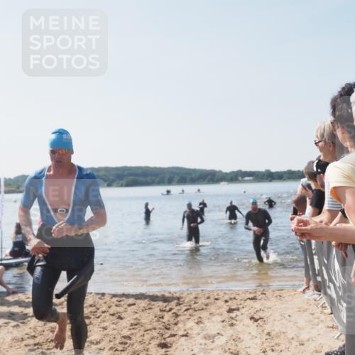 22.06.2025 - Viking Triathlon MichiJ http://msf.ph/oto/8065491 22.06.2025 10:31:16 Schwimmen 8, 216, 236, 237, 311, 330, 549 meine-sportfotos.de