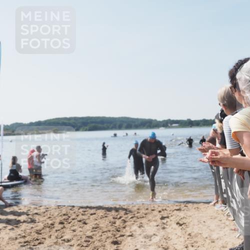 22.06.2025 - Viking Triathlon MichiJ http://msf.ph/oto/8065500 22.06.2025 10:31:18 Schwimmen 8, 216, 236, 311, 330 meine-sportfotos.de
