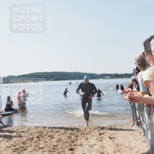 22.06.2025 - Viking Triathlon MichiJ http://msf.ph/oto/8065508 22.06.2025 10:31:19 Schwimmen 3, 8, 216, 236, 311, 330, 469 meine-sportfotos.de