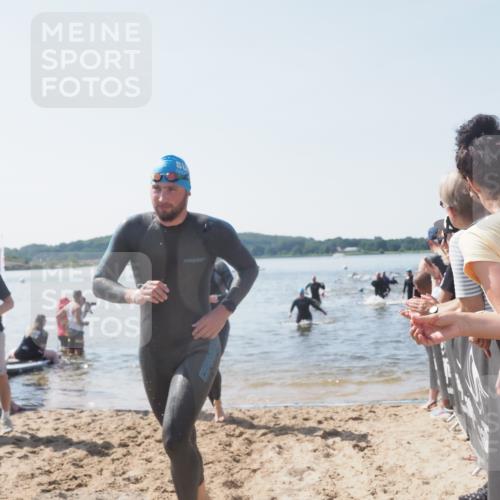 22.06.2025 - Viking Triathlon MichiJ http://msf.ph/oto/8065519 22.06.2025 10:31:21 Schwimmen 3, 8, 216, 236, 311, 330, 469 meine-sportfotos.de