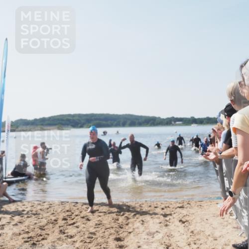 22.06.2025 - Viking Triathlon MichiJ http://msf.ph/oto/8065532 22.06.2025 10:31:30 Schwimmen 3, 8, 137, 158, 236, 311, 340, 469, 613, 648 meine-sportfotos.de