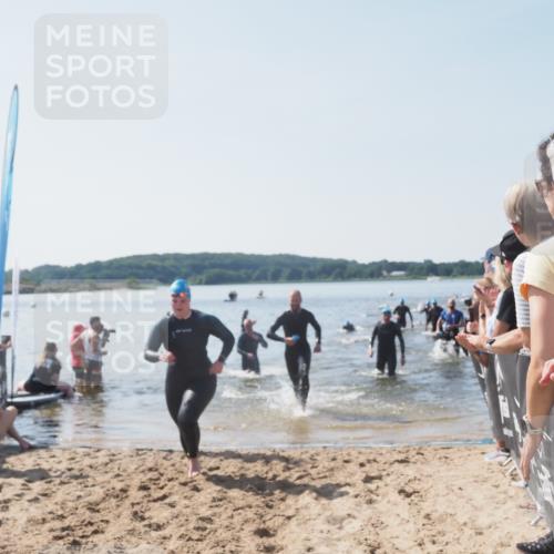 22.06.2025 - Viking Triathlon MichiJ http://msf.ph/oto/8065535 22.06.2025 10:31:30 Schwimmen 3, 8, 137, 158, 236, 311, 340, 469, 613, 648 meine-sportfotos.de