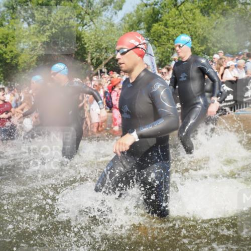 22.06.2025 - Viking Triathlon KatJ http://msf.ph/oto/8065544 22.06.2025 10:06:01 Schwimmen 68, 144, 169, 249, 269, 390, 397, 441, 442, 460, 465, 489, 508, 644 meine-sportfotos.de