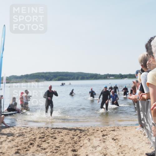 22.06.2025 - Viking Triathlon MichiJ http://msf.ph/oto/8065556 22.06.2025 10:31:33 Schwimmen 3, 8, 98, 137, 158, 189, 311, 340, 350, 469, 613, 648 meine-sportfotos.de