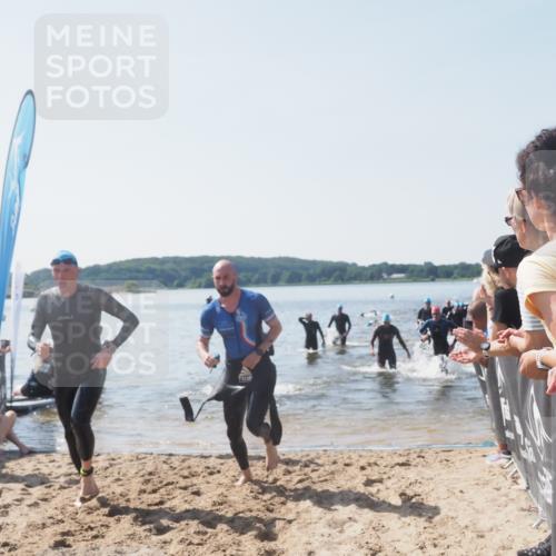 22.06.2025 - Viking Triathlon MichiJ http://msf.ph/oto/8065595 22.06.2025 10:31:39 Schwimmen 3, 98, 99, 124, 125, 137, 158, 189, 224, 340, 350, 469, 555, 613, 648 meine-sportfotos.de