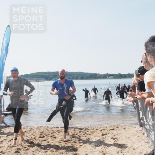 22.06.2025 - Viking Triathlon MichiJ http://msf.ph/oto/8065597 22.06.2025 10:31:39 Schwimmen 3, 98, 99, 124, 125, 137, 158, 189, 224, 340, 350, 469, 555, 613, 648 meine-sportfotos.de