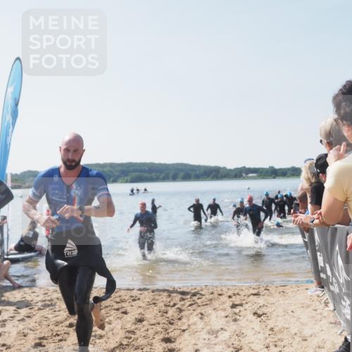 22.06.2025 - Viking Triathlon MichiJ http://msf.ph/oto/8065602 22.06.2025 10:31:39 Schwimmen 3, 98, 99, 124, 125, 137, 158, 189, 224, 340, 350, 469, 555, 613, 648 meine-sportfotos.de