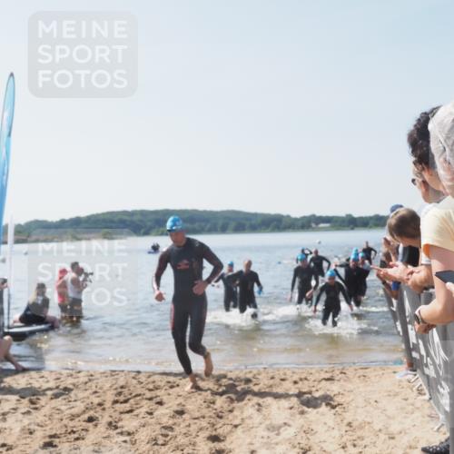 22.06.2025 - Viking Triathlon MichiJ http://msf.ph/oto/8065649 22.06.2025 10:31:46 Schwimmen 87, 98, 99, 124, 125, 137, 158, 189, 224, 340, 350, 435, 507, 555, 658 meine-sportfotos.de