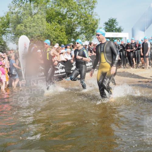22.06.2025 - Viking Triathlon KatJ http://msf.ph/oto/8065650 22.06.2025 10:06:10 Schwimmen 39, 41, 60, 84, 110, 144, 191, 249, 266, 325, 390, 440, 446, 489, 508 meine-sportfotos.de