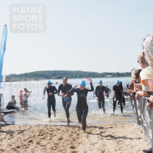 22.06.2025 - Viking Triathlon MichiJ http://msf.ph/oto/8065669 22.06.2025 10:31:49 Schwimmen 87, 98, 99, 124, 125, 137, 158, 189, 224, 350, 435, 449, 507, 555, 658 meine-sportfotos.de