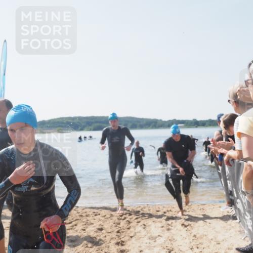 22.06.2025 - Viking Triathlon MichiJ http://msf.ph/oto/8065689 22.06.2025 10:31:51 Schwimmen 87, 98, 99, 124, 125, 158, 189, 224, 350, 435, 449, 507, 555, 658 meine-sportfotos.de