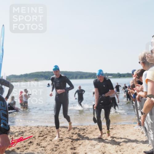 22.06.2025 - Viking Triathlon MichiJ http://msf.ph/oto/8065692 22.06.2025 10:31:51 Schwimmen 87, 98, 99, 124, 125, 158, 189, 224, 350, 435, 449, 507, 555, 658 meine-sportfotos.de
