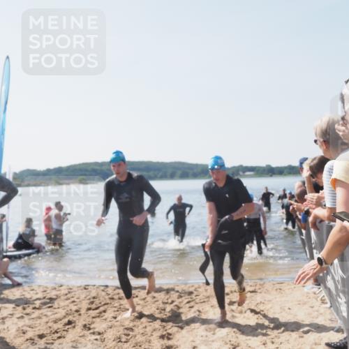 22.06.2025 - Viking Triathlon MichiJ http://msf.ph/oto/8065693 22.06.2025 10:31:52 Schwimmen 63, 87, 98, 99, 124, 125, 189, 224, 350, 435, 449, 507, 555, 658 meine-sportfotos.de