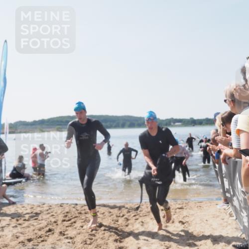 22.06.2025 - Viking Triathlon MichiJ http://msf.ph/oto/8065695 22.06.2025 10:31:52 Schwimmen 63, 87, 98, 99, 124, 125, 189, 224, 350, 435, 449, 507, 555, 658 meine-sportfotos.de