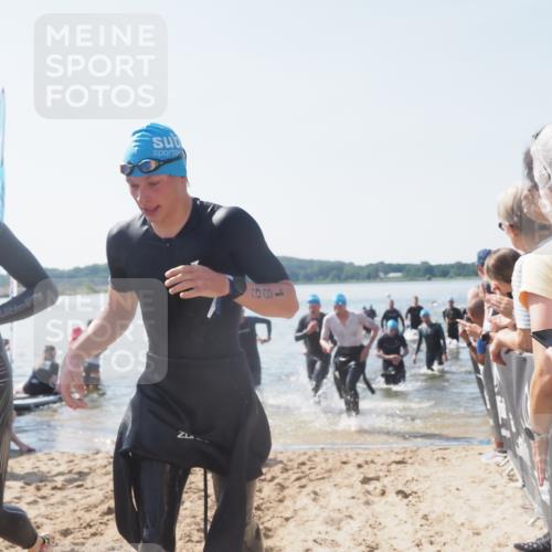 22.06.2025 - Viking Triathlon MichiJ http://msf.ph/oto/8065704 22.06.2025 10:31:53 Schwimmen 63, 87, 99, 124, 125, 189, 224, 350, 435, 449, 507, 555, 658 meine-sportfotos.de