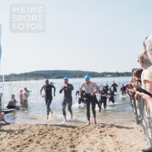 22.06.2025 - Viking Triathlon MichiJ http://msf.ph/oto/8065709 22.06.2025 10:31:54 Schwimmen 63, 87, 99, 124, 125, 224, 435, 449, 488, 507, 555, 658 meine-sportfotos.de