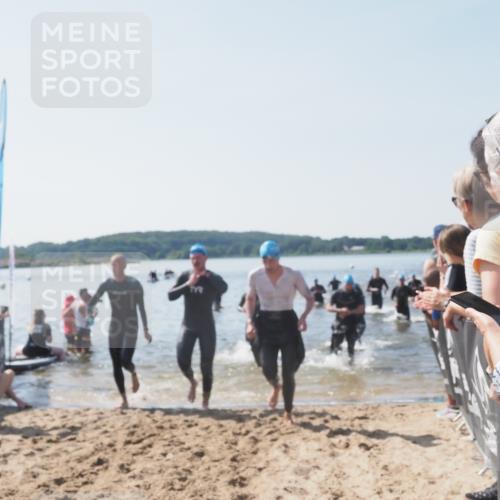 22.06.2025 - Viking Triathlon MichiJ http://msf.ph/oto/8065713 22.06.2025 10:31:55 Schwimmen 63, 87, 99, 124, 125, 224, 226, 435, 449, 464, 488, 507, 555, 658 meine-sportfotos.de