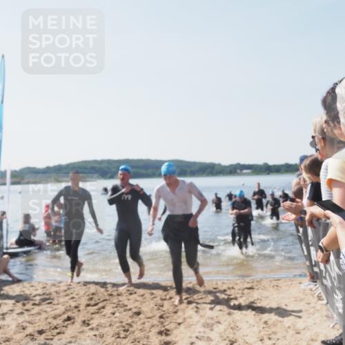 22.06.2025 - Viking Triathlon MichiJ http://msf.ph/oto/8065716 22.06.2025 10:31:55 Schwimmen 63, 87, 99, 124, 125, 224, 226, 435, 449, 464, 488, 507, 555, 658 meine-sportfotos.de