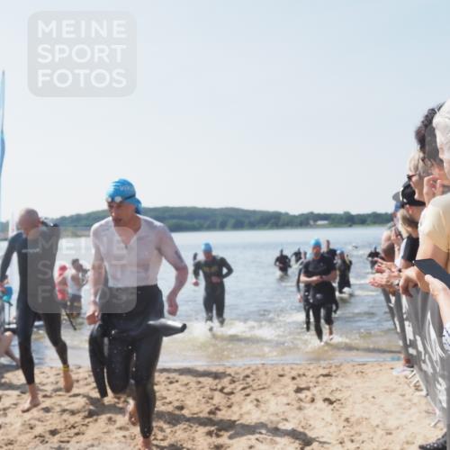 22.06.2025 - Viking Triathlon MichiJ http://msf.ph/oto/8065724 22.06.2025 10:31:56 Schwimmen 63, 87, 99, 124, 125, 224, 226, 271, 435, 449, 464, 488, 507, 555, 658 meine-sportfotos.de
