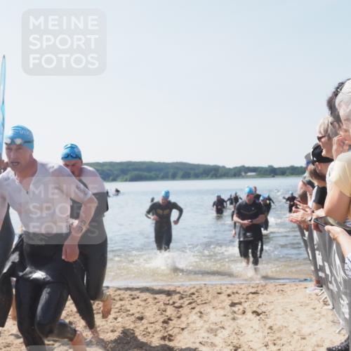 22.06.2025 - Viking Triathlon MichiJ http://msf.ph/oto/8065728 22.06.2025 10:31:56 Schwimmen 63, 87, 99, 124, 125, 224, 226, 271, 435, 449, 464, 488, 507, 555, 658 meine-sportfotos.de