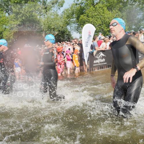 22.06.2025 - Viking Triathlon KatJ http://msf.ph/oto/8065731 22.06.2025 10:06:16 Schwimmen 39, 41, 60, 84, 110, 117, 153, 191, 266, 325, 385, 440, 446, 487, 535 meine-sportfotos.de