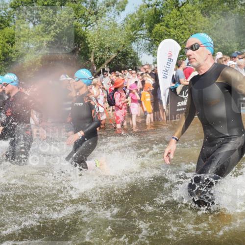 22.06.2025 - Viking Triathlon KatJ http://msf.ph/oto/8065734 22.06.2025 10:06:16 Schwimmen 39, 41, 60, 84, 110, 117, 153, 191, 266, 325, 385, 440, 446, 487, 535 meine-sportfotos.de
